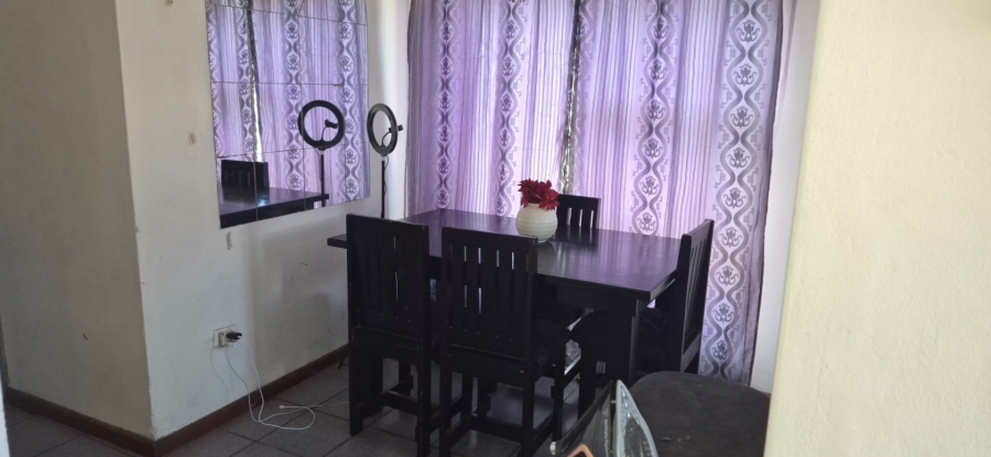 3 Bedroom Property for Sale in Clairewood Western Cape